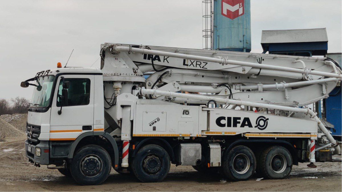 Куб Бетон Коломия: якісний товарний бетон і послуги автобетононасосу 42м 1