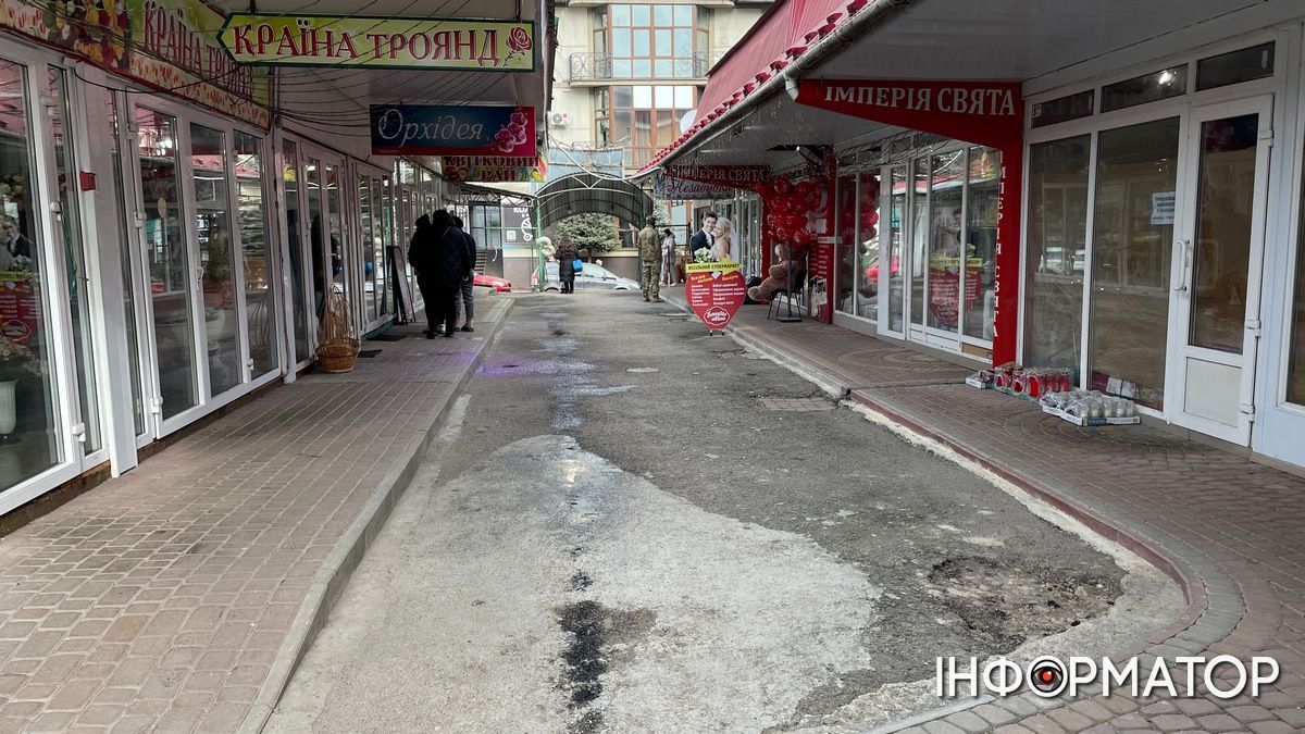 Скільки чоловіки Коломиї готові віддати за букет в День Валентина 1