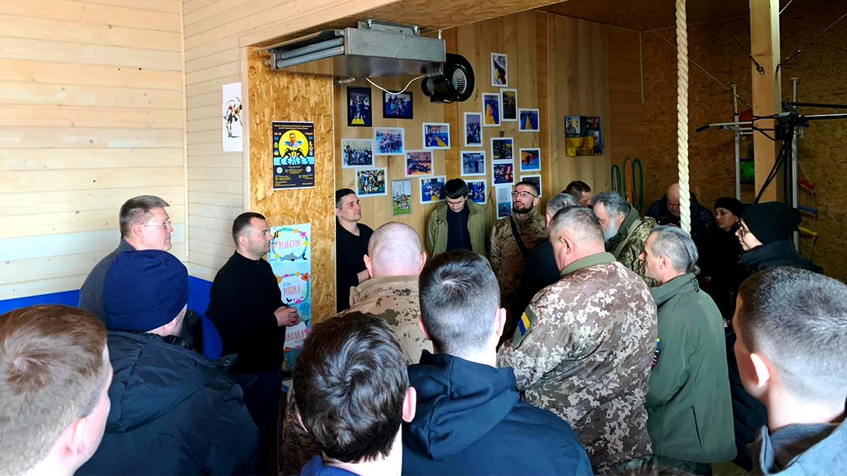 У Кутах відкрили меморіальну дошку Герою України Русланові Данку 6