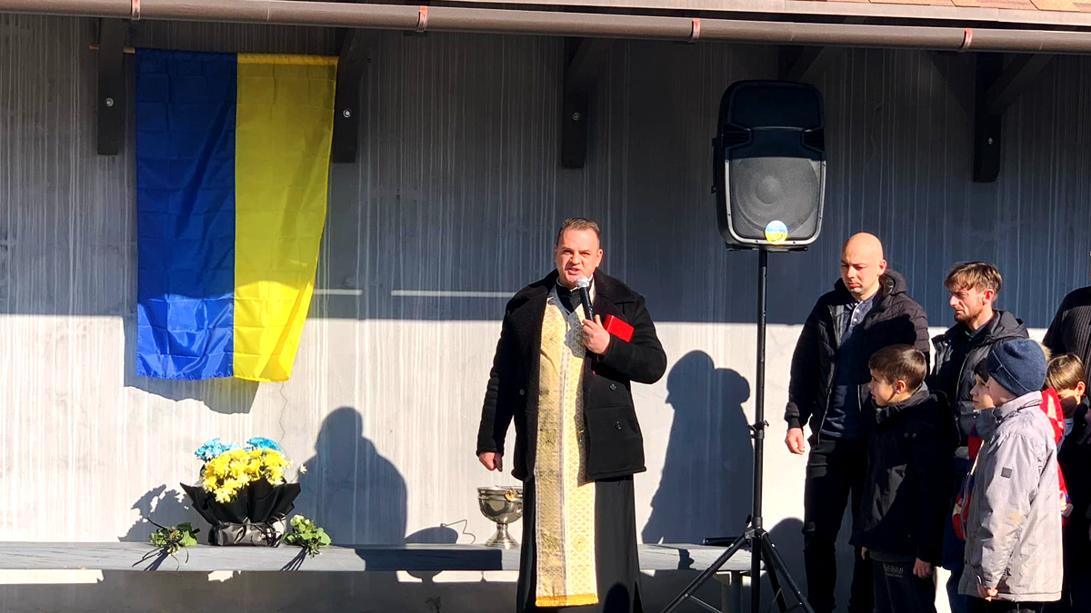 У Кутах відкрили меморіальну дошку Герою України Русланові Данку 2