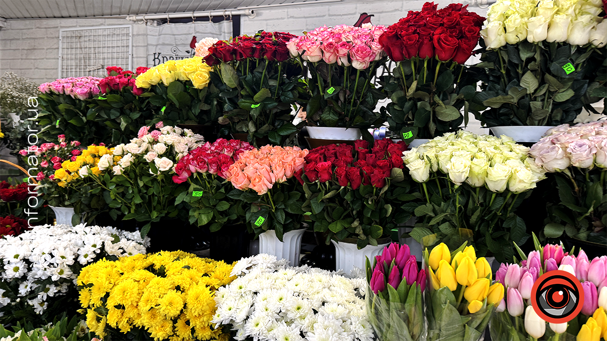 Яка вартість квітів у Коломиї на передодні Дня святого Валентина 2