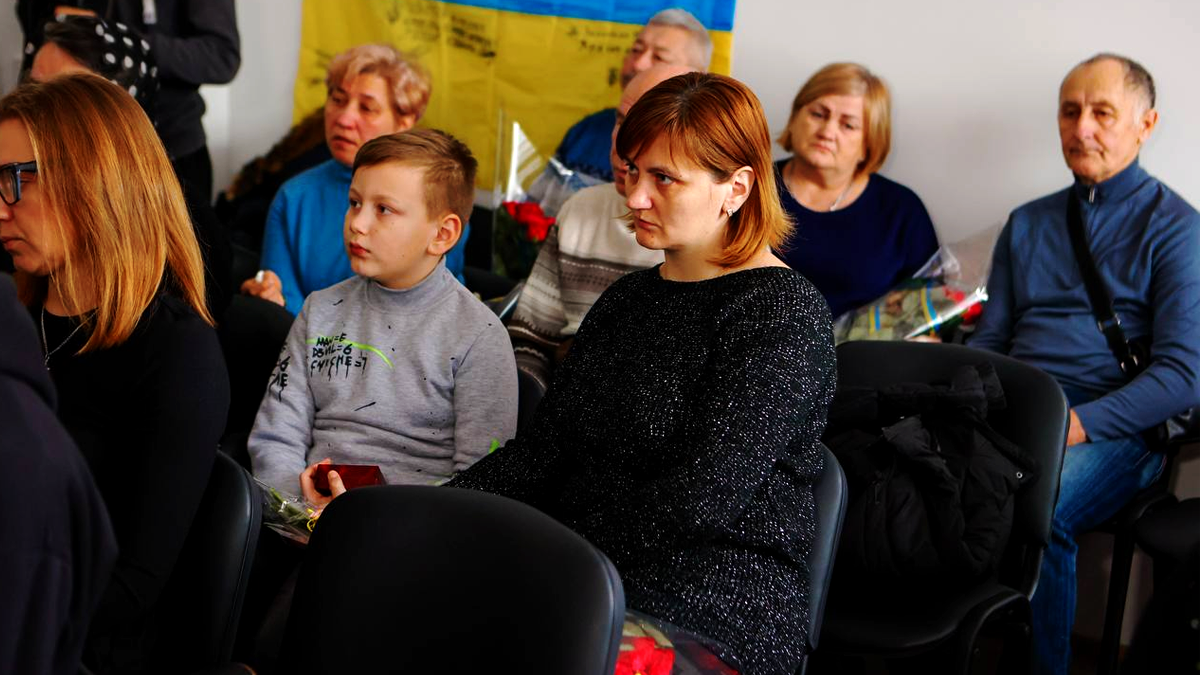 Родинам полеглих захисників з Прикарпаття вручили державні та обласні нагороди 6