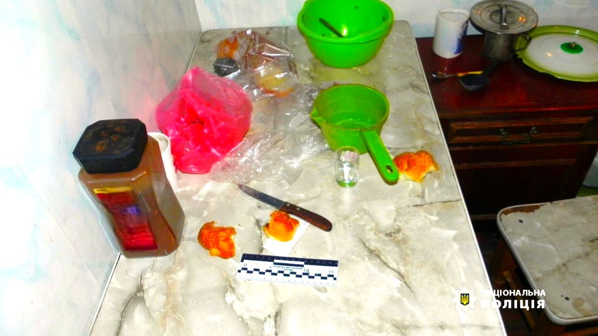 На Коломийщині чоловік під час застілля вдарив приятеля ножем 3