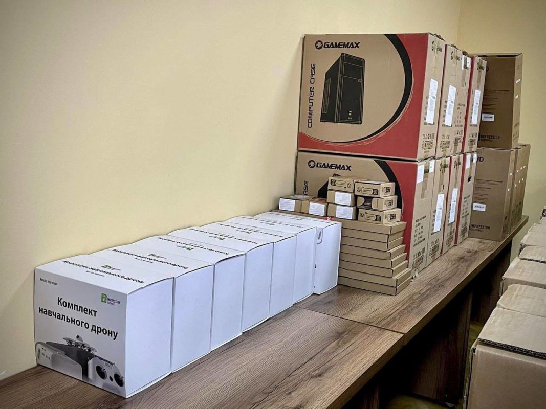 Освітнім закладам Коломийської громади передали нове навчальне обладнання 4