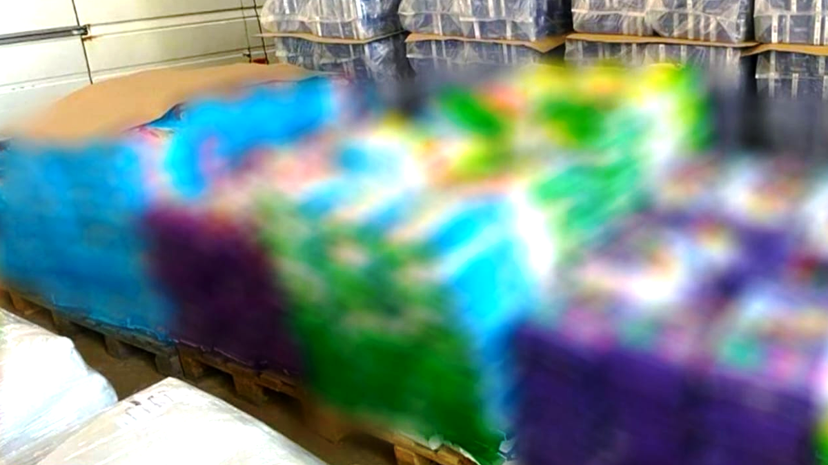 На Прикарпатті підпільно виробляли побутову хімію й видавали її за товари світових брендів 2