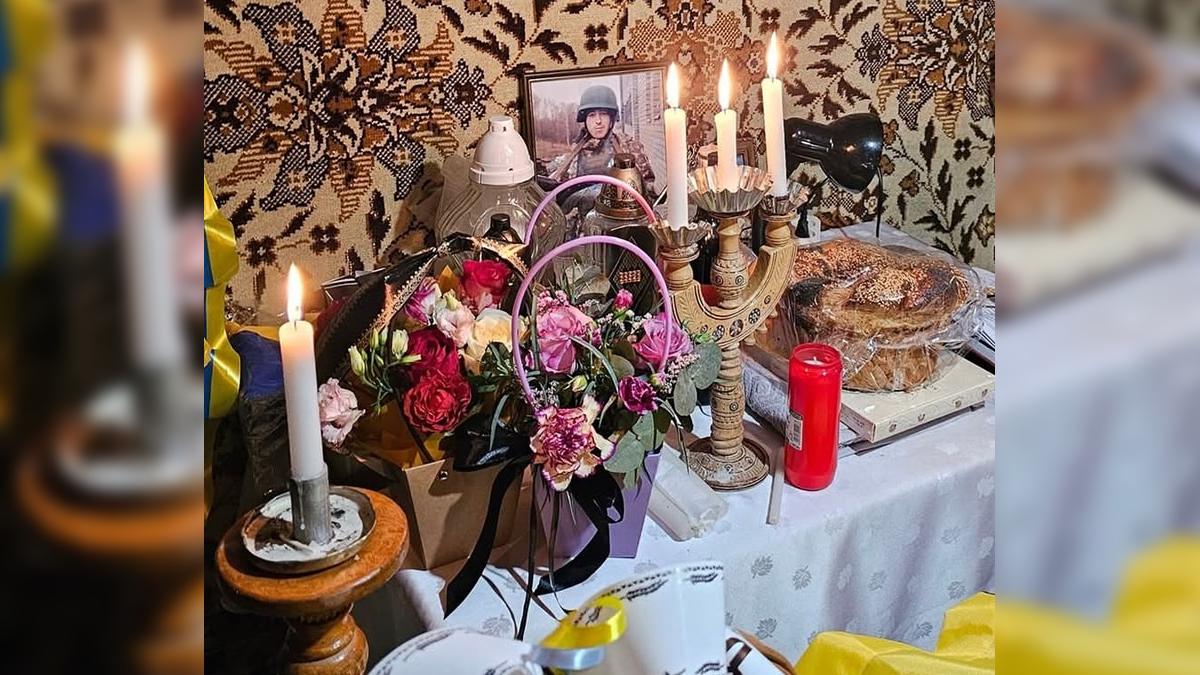 Микуличин попрощався з воїном Петром Тодоруком 2