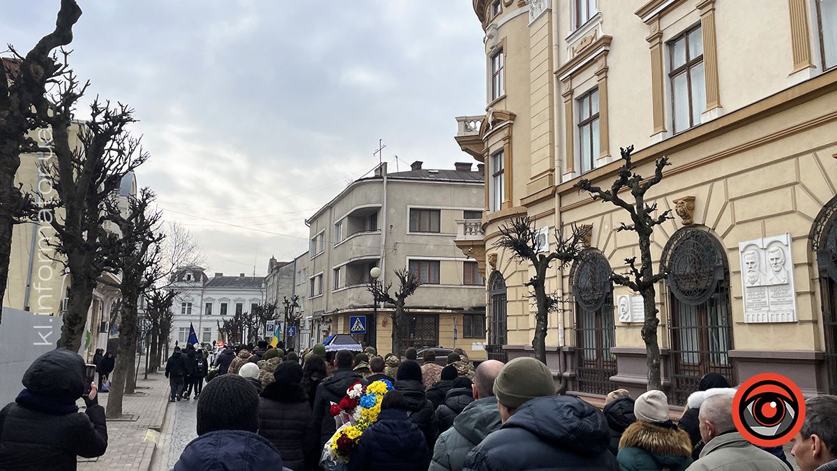 Коломия попрощалася із Героєм Русланом Возним 8