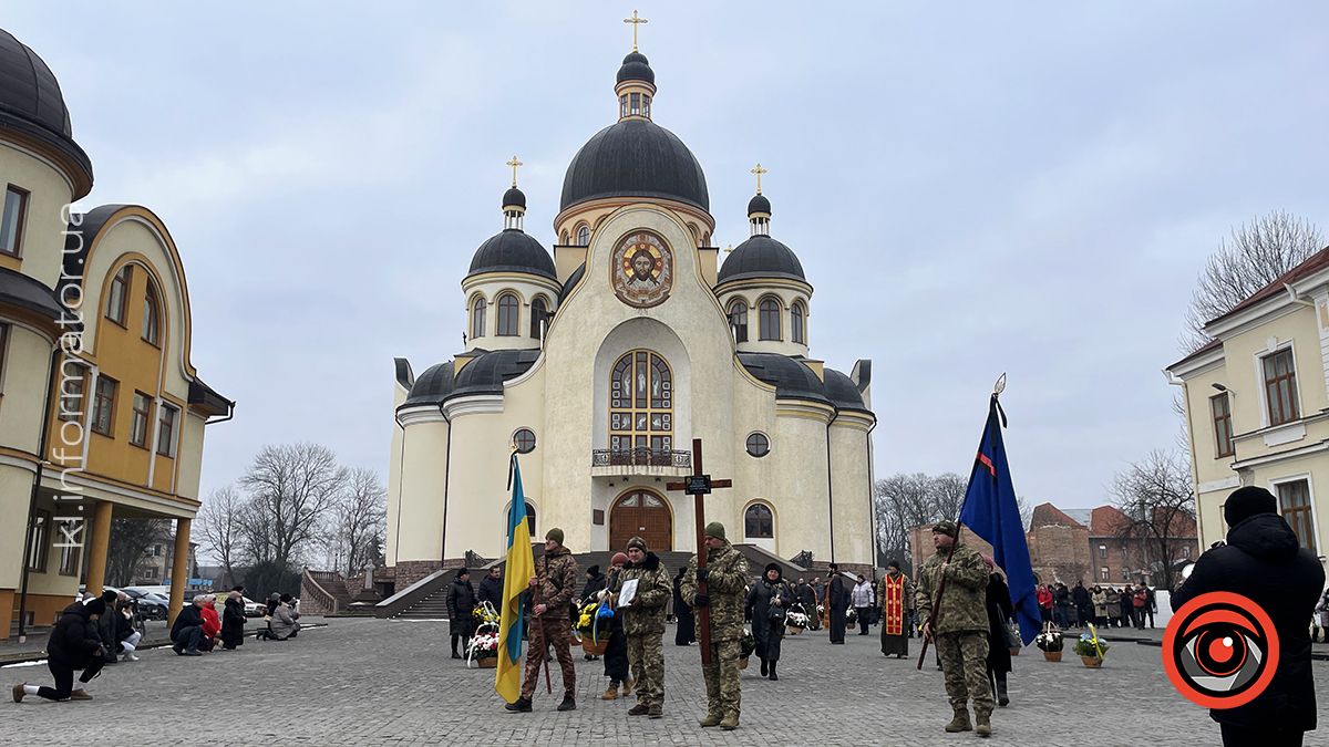 Коломия попрощалася із Героєм Русланом Возним 2
