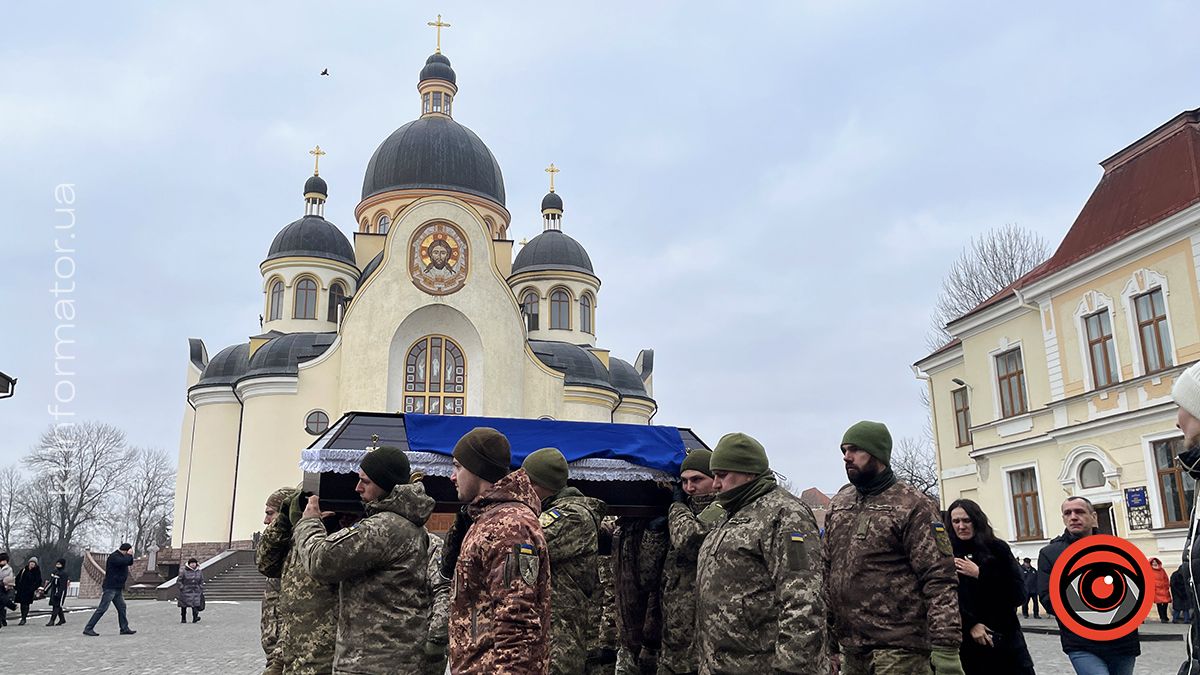 Коломия попрощалася із Героєм Русланом Возним 5