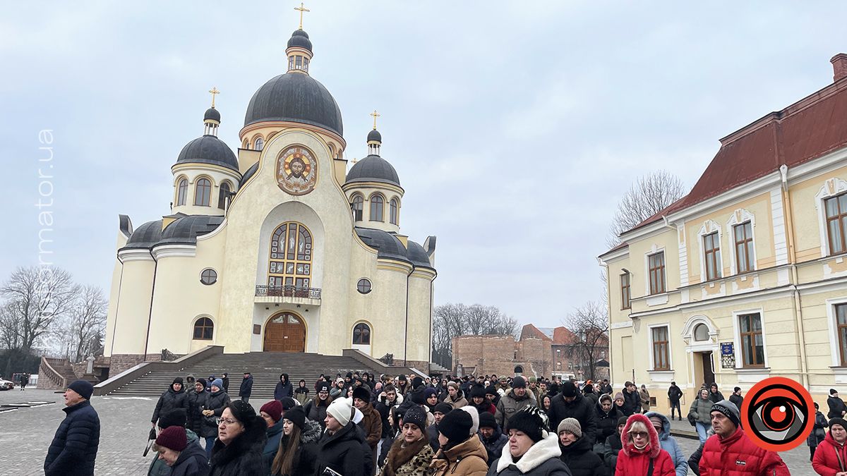 Коломия попрощалася із Героєм Русланом Возним 6