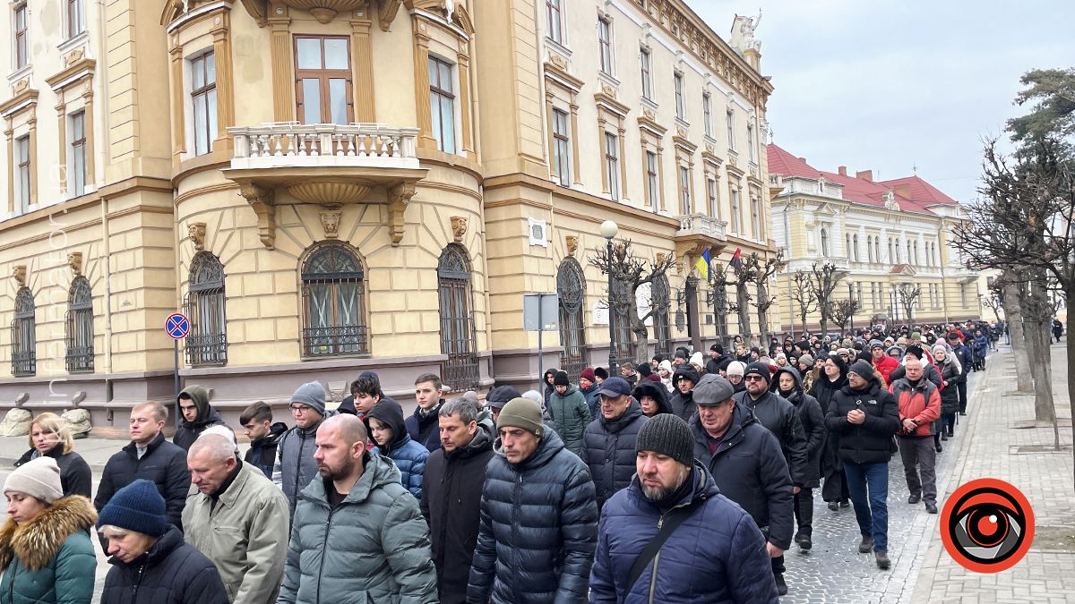 Коломия попрощалася із Героєм Русланом Возним 9