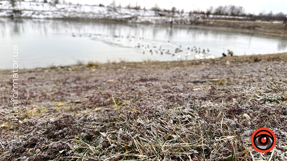 Морозний ранок на Шевченківському озері: фоторепортаж з Коломиї 8
