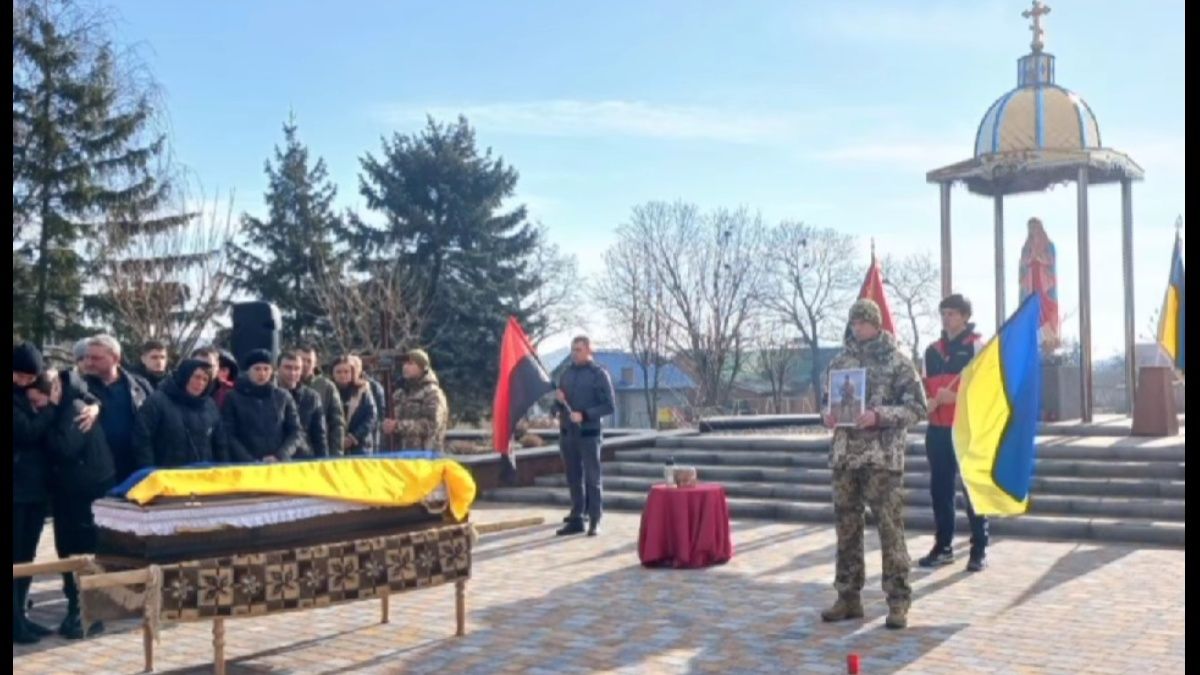 1 лютого Гвіздецька громада попрощається із Героєм Іваном Бортейчуком 6