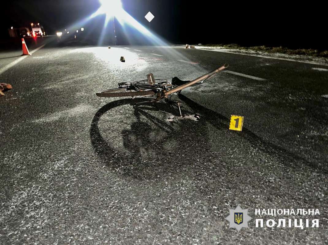 ДТП на Коломийщині: велосипедистка потрапила під колеса автобуса 1