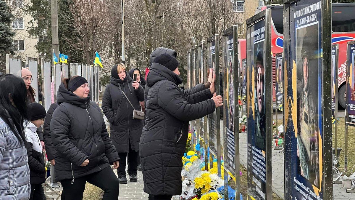 Алея пам'яті в Отинії поповнилася новими іменами та портретами полеглих воїнів 4