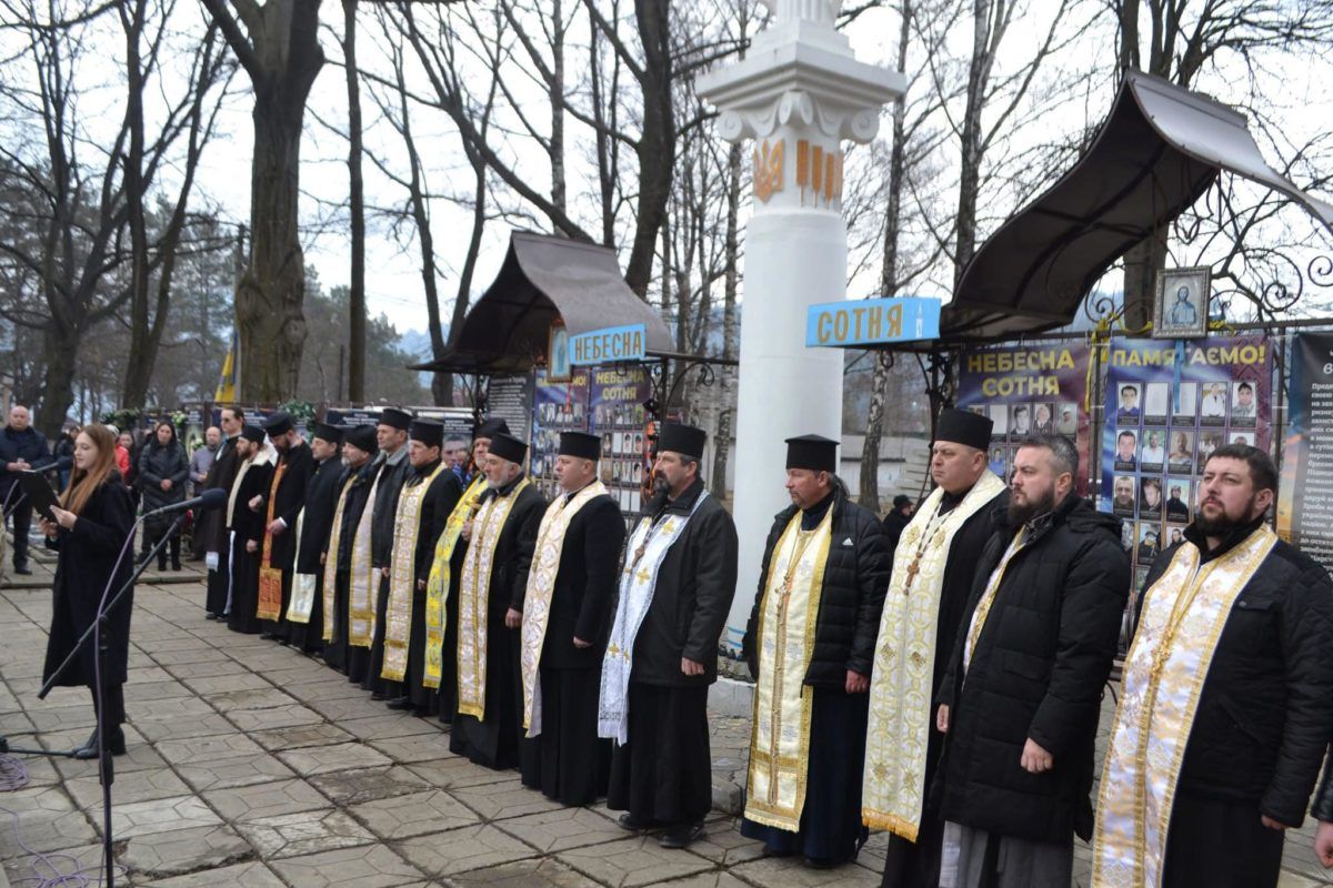 Верховинщина "на щиті" зустріла полеглого Героя Михайла Пататюка 4