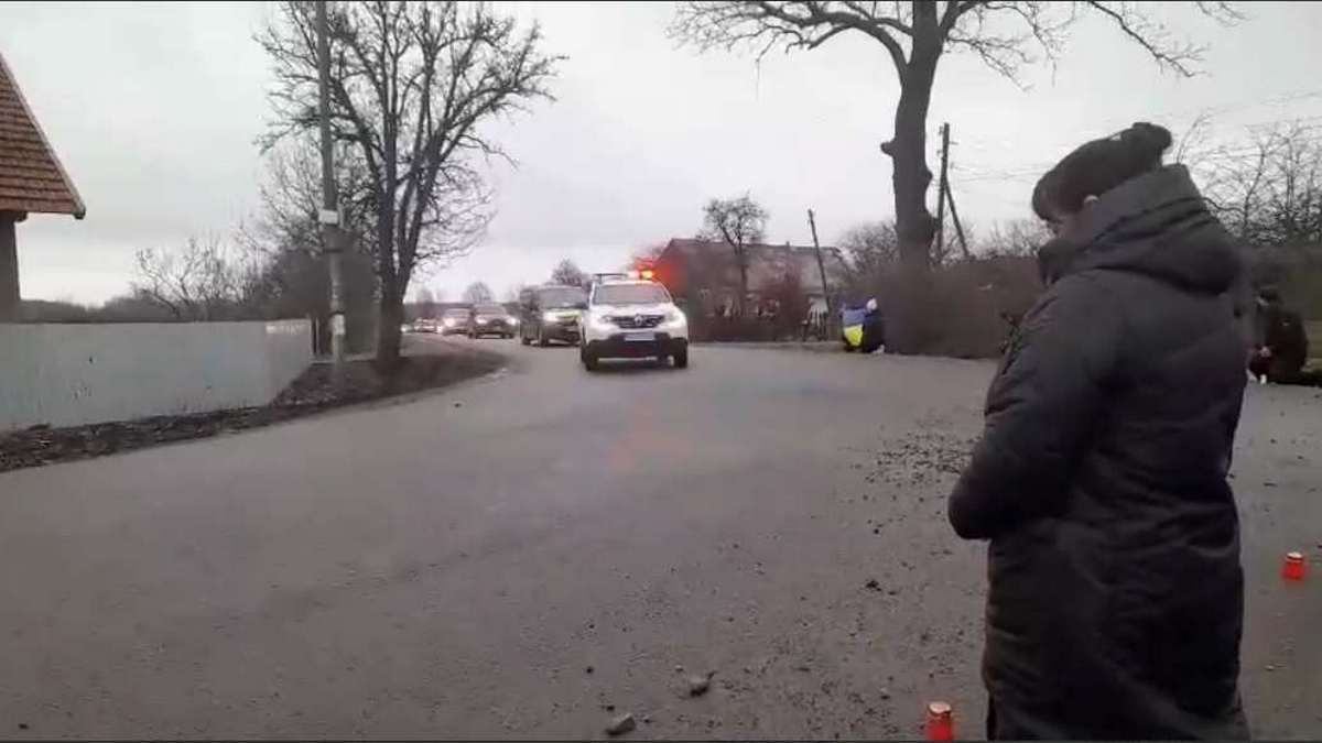 У П'ядицьку громаду назавжди повернувся померлий Герой Ярослав Лаврук 6