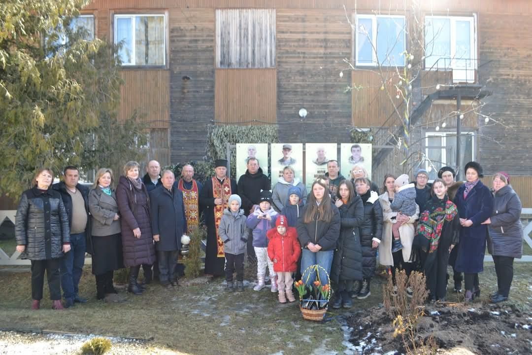 У Верховині відкрили меморіальну дошку Герою Василю Томащуку 1