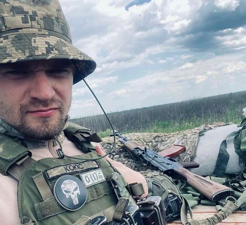 В рідні П'ядики назавжди повертається загиблий Герой Роман Костюк 1