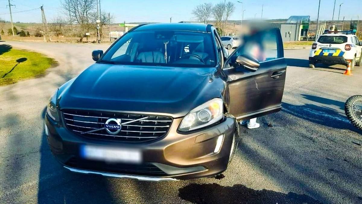 Мотоцикліст загинув внаслідок зіткнення з Volvo на Тлумаччині 1