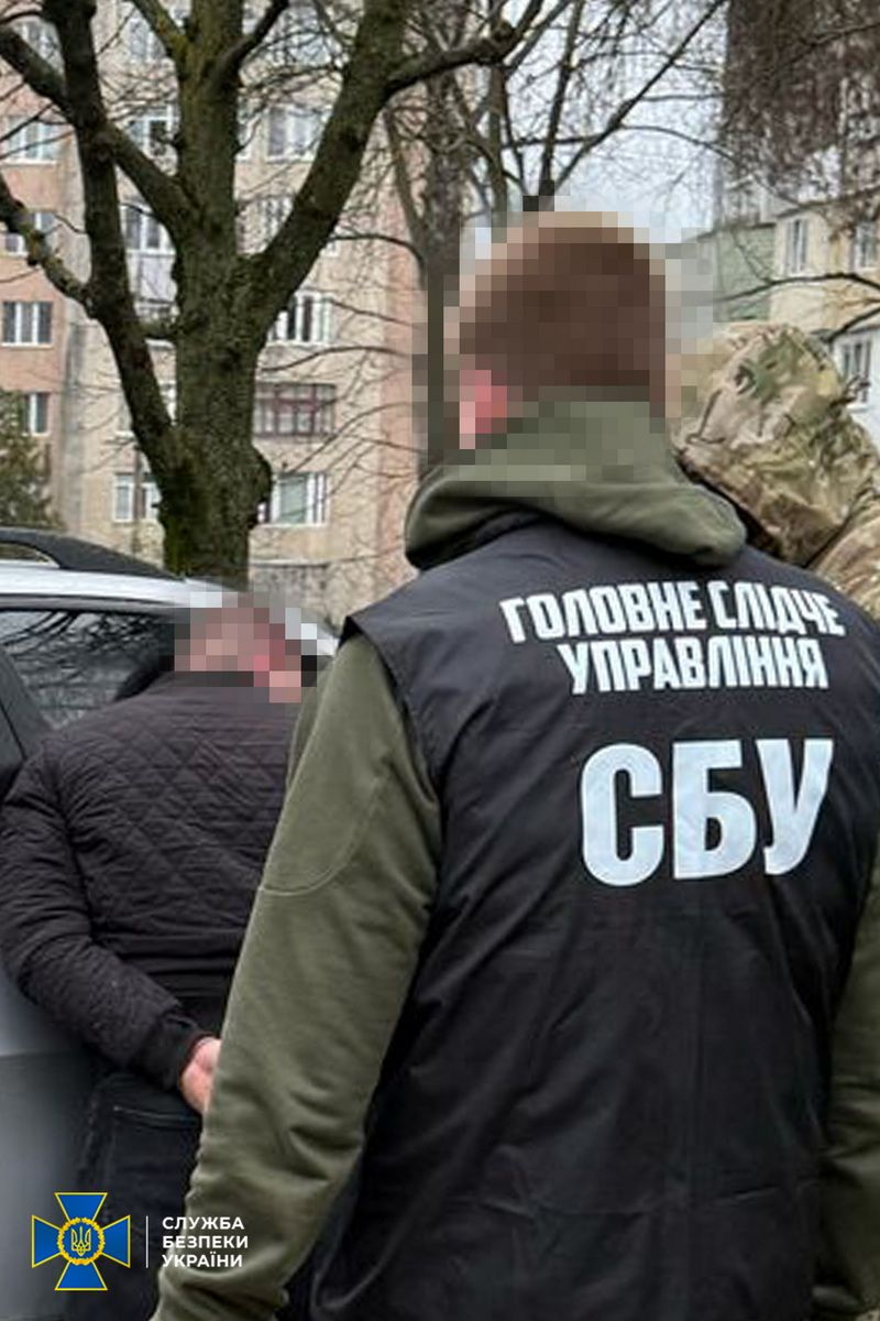 Рекет вибивав молотком данину з мобілізованих і онкохворих. Банда діяла на Прикарпатті, Буковині й Хмельниччині 8