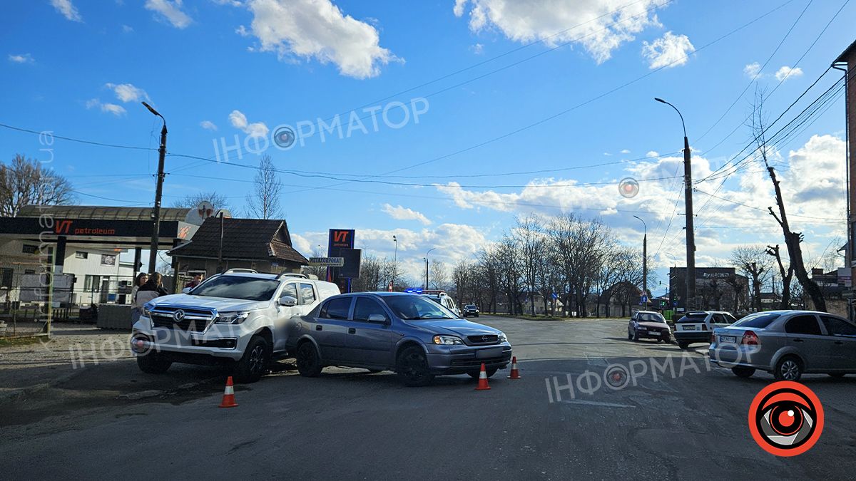 На вулиці Майданського у Коломиї зіткнулися автівки 2