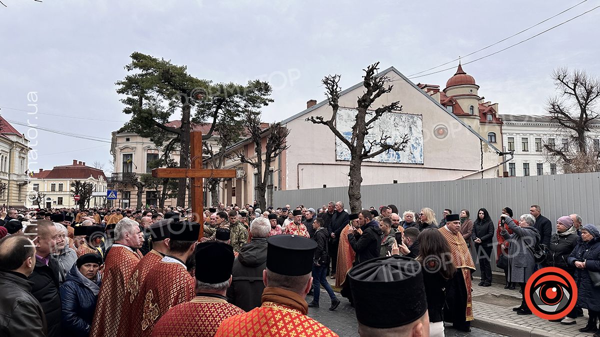 У Коломиї відбулась Хресна дорога по місту 13