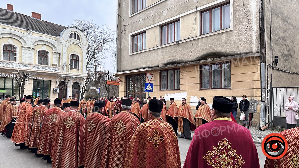 У Коломиї відбулась Хресна дорога по місту 19