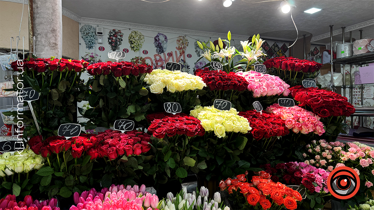 Тюльпани, троянди та хризантеми: скільки вартують квіти у Коломиї перед 8 березня 3