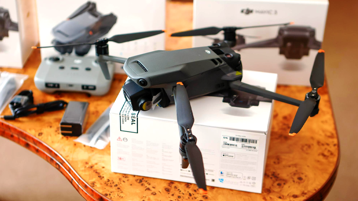 Бійцям 10-ї бригади "Едельвейс" передали 10 квадрокоптерів DJI Mavic 3 1