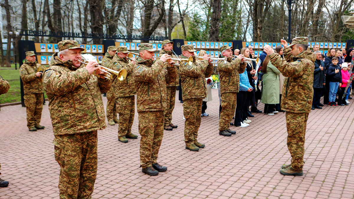 Прикарпатських бійців посмертно нагородили державними відзнаками 4