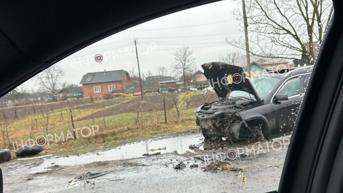 Вранці 25 березня зіткнулися автівки у Марківцях. ФОТО 3