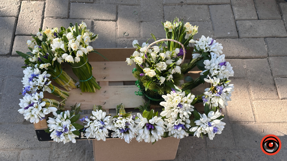 Скільки коштують первоцвіти у Коломиї 8 березня? 3