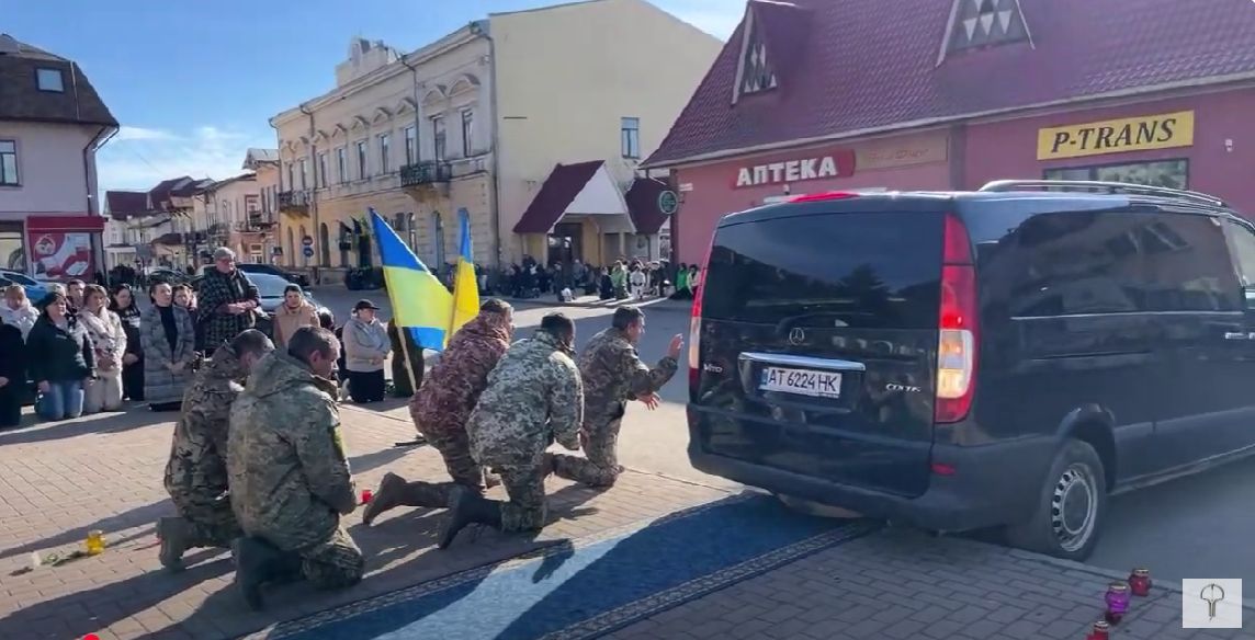 У Косові віддали данину шани полеглому воїну Василю Дідківському 1