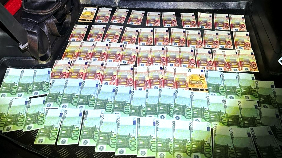 Прикарпатець разом зі спільником переправляв військовозобов'язаних за кордон 1