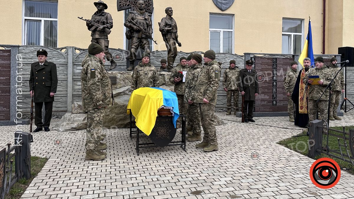 У Коломиї "на щиті" зустріли Героя Андрія Варчука 15