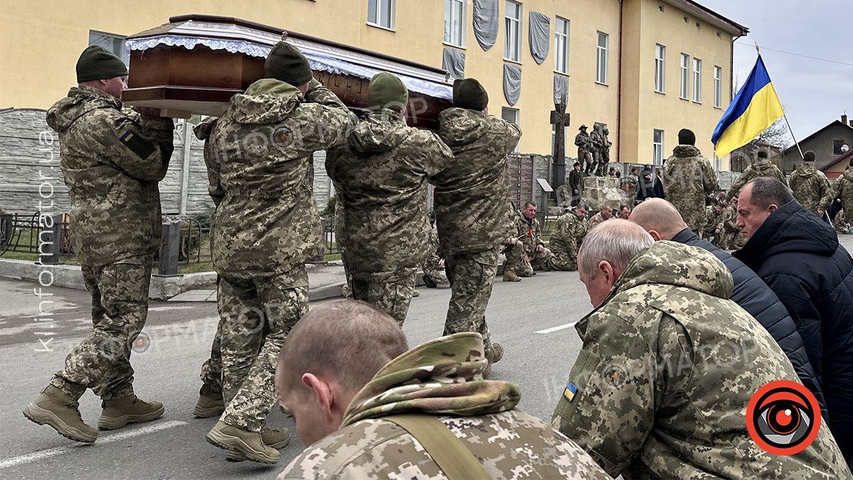 У Коломиї "на щиті" зустріли Героя Андрія Варчука 10