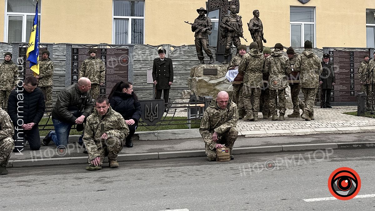 У Коломиї "на щиті" зустріли Героя Андрія Варчука 12