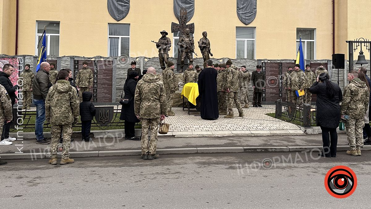У Коломиї "на щиті" зустріли Героя Андрія Варчука 14