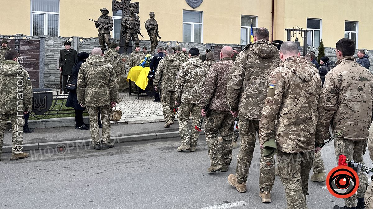 У Коломиї "на щиті" зустріли Героя Андрія Варчука 16