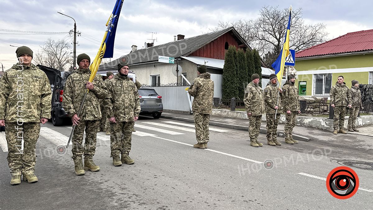 У Коломиї "на щиті" зустріли Героя Андрія Варчука 6