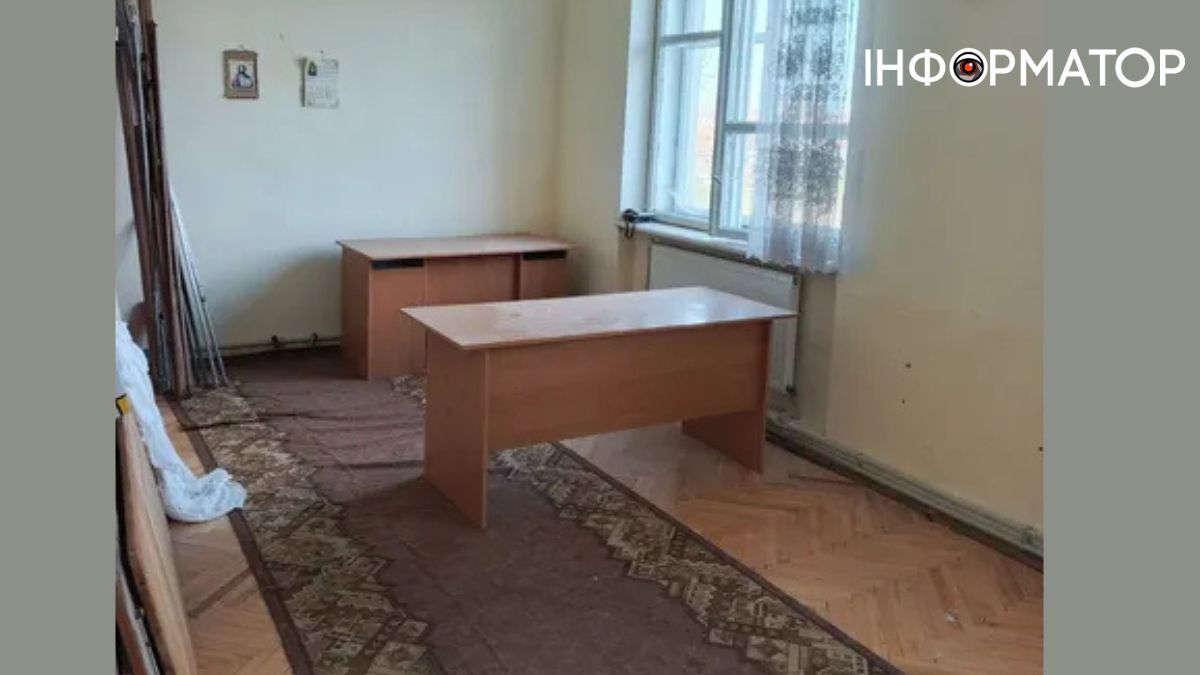 Майже половину приміщень сільради продає з аукціону влада Коломийської громади 1