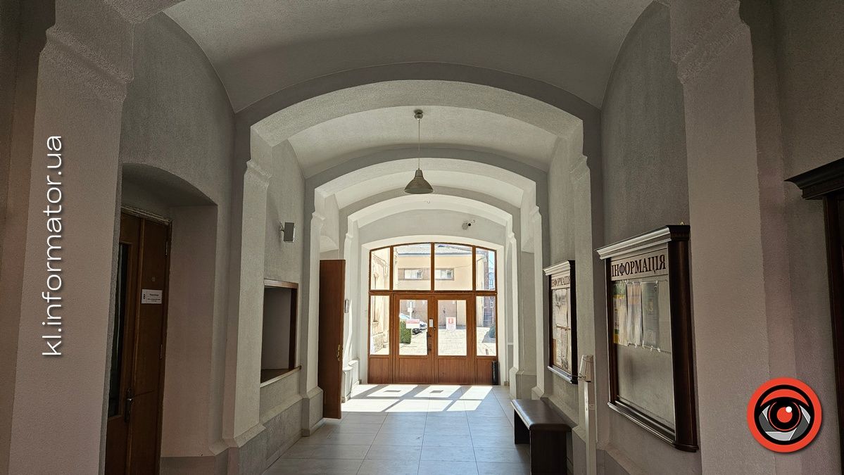 Хто за безцінь орендує приміщення, якими володіє Коломийська громада 5