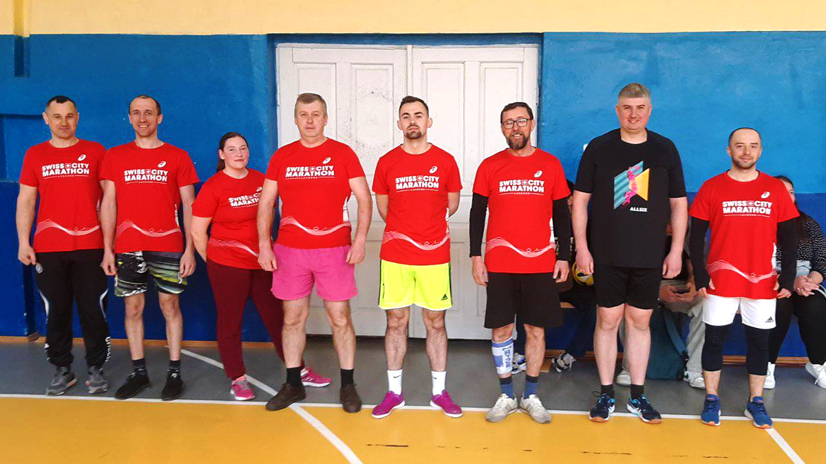 У Коломиї ветерани та військовослужбовці-едельвейси змагалися у турнірі з волейболу 3