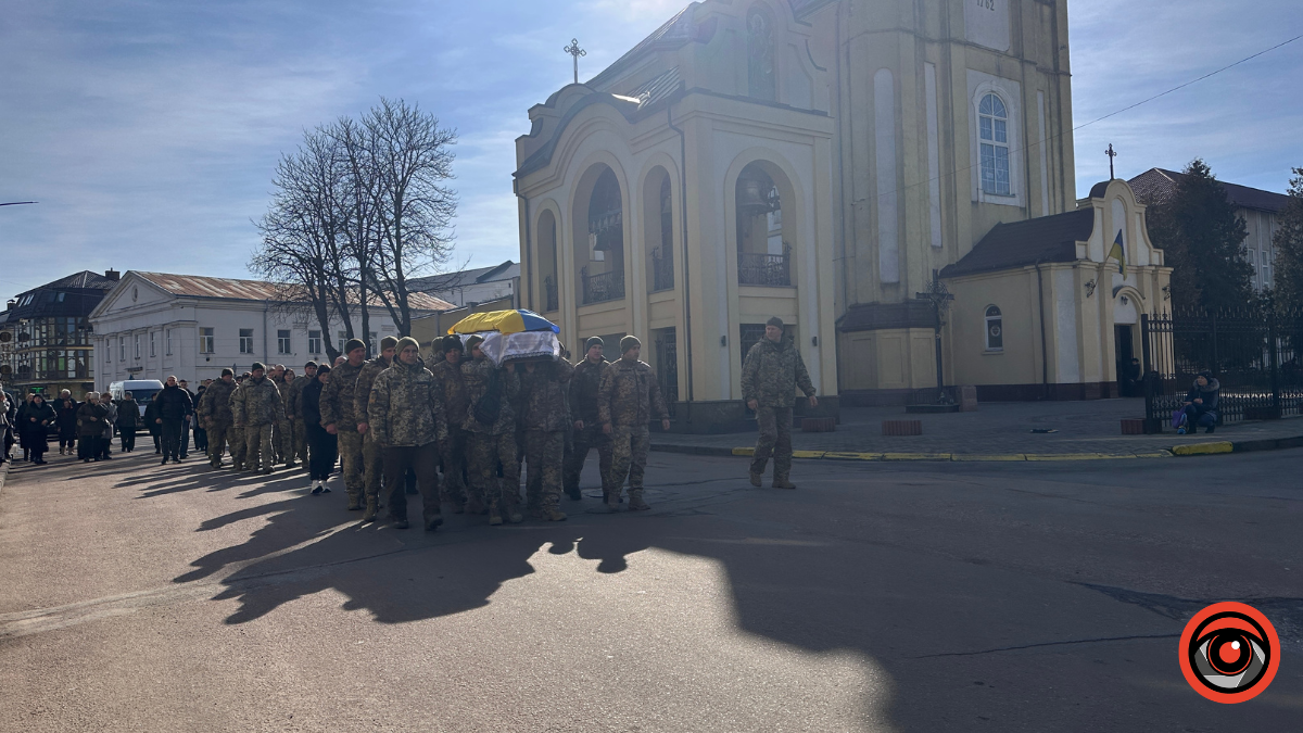 У Коломийську громаду назавжди повернувся полеглий Герой Роман Качелюк 10