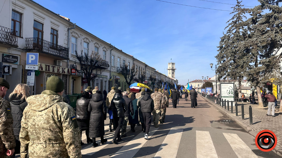 У Коломийську громаду назавжди повернувся полеглий Герой Роман Качелюк 12