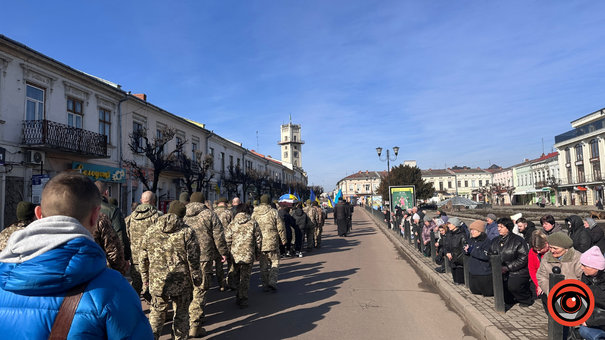 У Коломийську громаду назавжди повернувся полеглий Герой Роман Качелюк 14