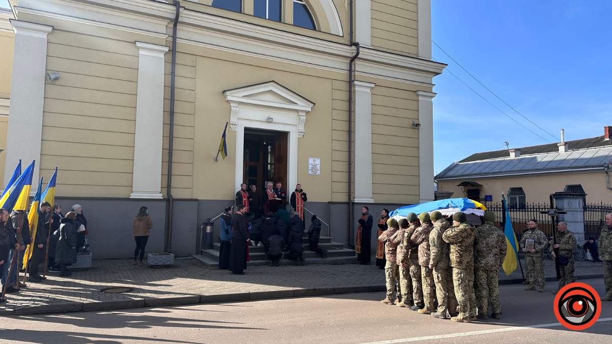 У Коломийську громаду назавжди повернувся полеглий Герой Роман Качелюк 17