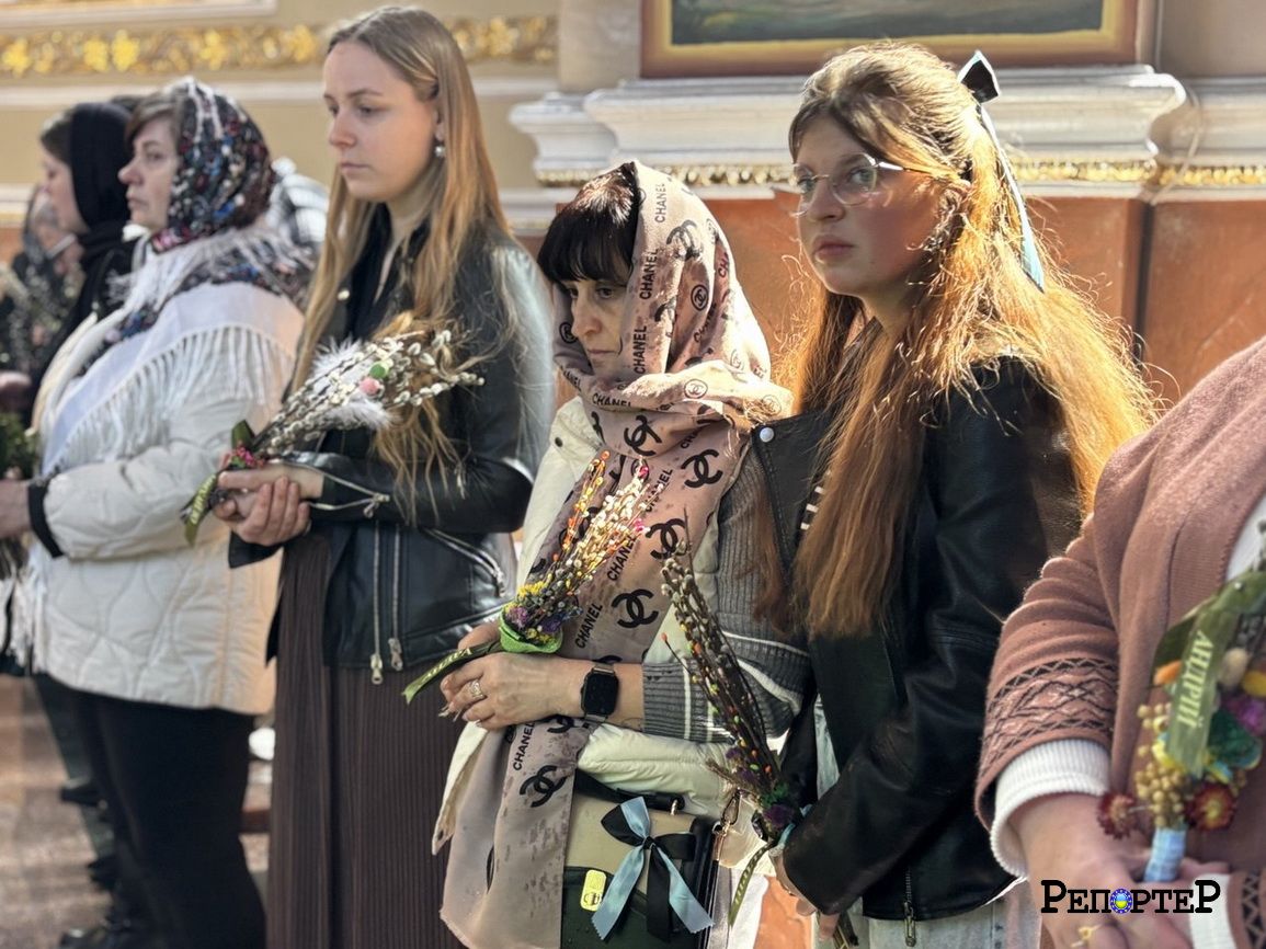 У Коломиї освятили гілочки верби з іменами полонених та безвісти зникли "едельвейсів" 9