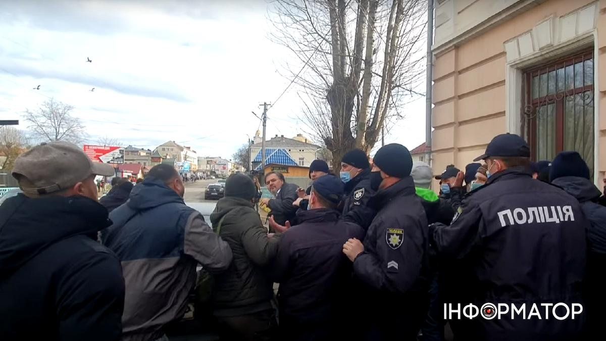 Як Коцабі та Монтян у Коломиї мало не надавали на горіхи у 2021 році | ВІДЕО